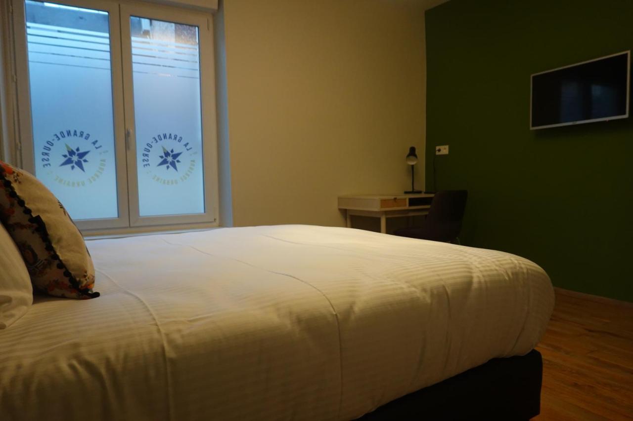 Bed and Breakfast La Grande-Ourse Шарлевиль-Мезьер Экстерьер фото