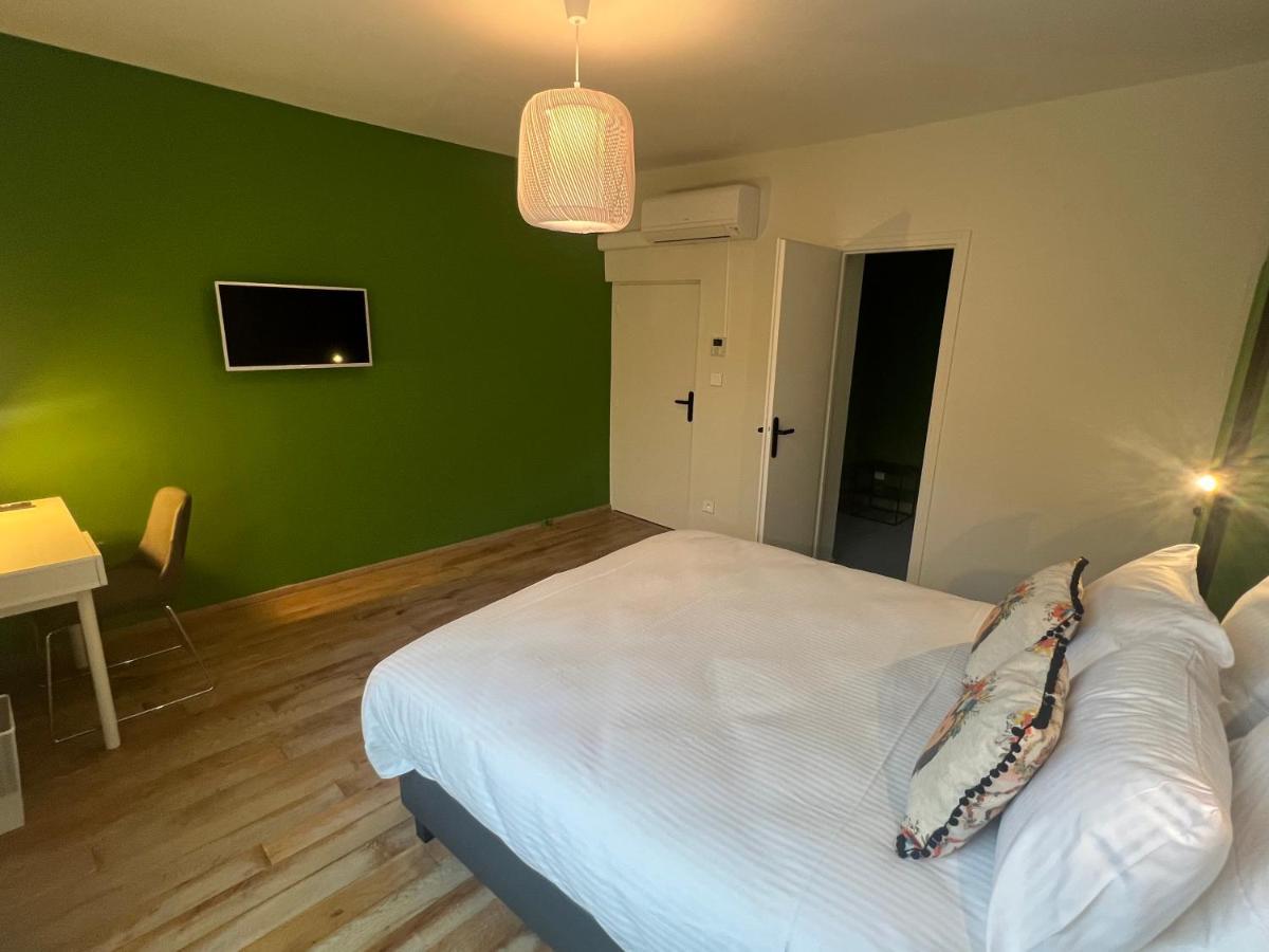Bed and Breakfast La Grande-Ourse Шарлевиль-Мезьер Экстерьер фото